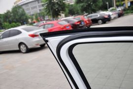 2013款奇瑞艾瑞泽7