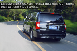 2013款克莱斯勒大捷龙试驾