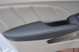 奇瑞艾瑞泽7新车图解