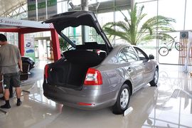 2013款斯柯达明锐1.6L手自一体逸杰版