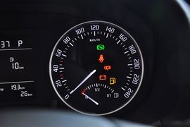 2013款斯柯达明锐1.6L手自一体逸杰版