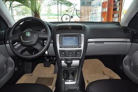 2013款斯柯达明锐1.6L手自一体逸杰版