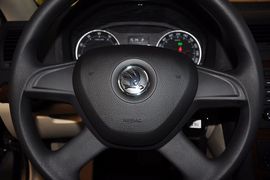 2014款斯柯达明锐1.6L手自一体逸俊版