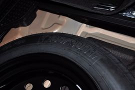 2012款现代劳恩斯酷派2.0T自动靓雅版