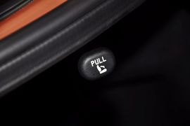 2012款现代劳恩斯酷派2.0T自动靓雅版