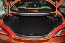 2012款现代劳恩斯酷派2.0T自动靓雅版