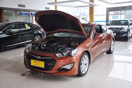 2012款现代劳恩斯酷派2.0T自动靓雅版