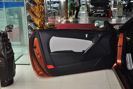 2012款现代劳恩斯酷派2.0T自动靓雅版