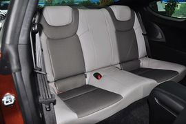 2012款现代劳恩斯酷派2.0T自动靓雅版