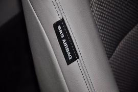 2012款现代劳恩斯酷派2.0T自动靓雅版