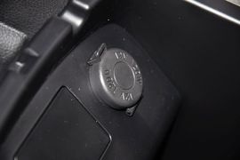 2012款现代劳恩斯酷派2.0T自动靓雅版