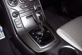 2012款现代劳恩斯酷派2.0T自动靓雅版