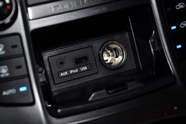 2012款现代劳恩斯酷派2.0T自动靓雅版