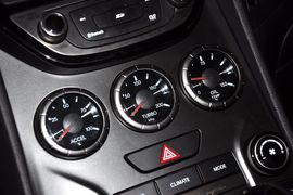 2012款现代劳恩斯酷派2.0T自动靓雅版