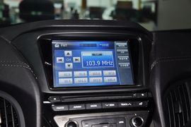 2012款现代劳恩斯酷派2.0T自动靓雅版