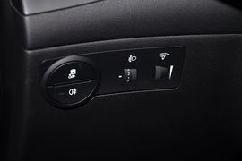 2012款现代劳恩斯酷派2.0T自动靓雅版