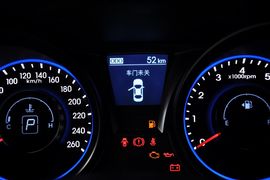 2012款现代劳恩斯酷派2.0T自动靓雅版