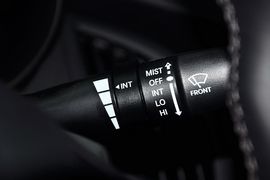 2012款现代劳恩斯酷派2.0T自动靓雅版