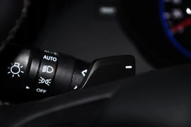 2012款现代劳恩斯酷派2.0T自动靓雅版