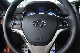 2012款现代劳恩斯酷派2.0T自动靓雅版