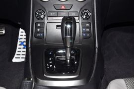 2012款现代劳恩斯酷派2.0T自动靓雅版