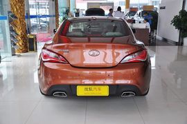 2012款现代劳恩斯酷派2.0T自动靓雅版