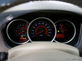 2009款日产新轩逸