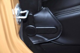 2013款Jeep牧马人两门版撒哈拉3.6L