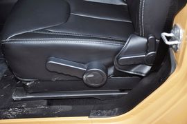 2013款Jeep牧马人两门版撒哈拉3.6L
