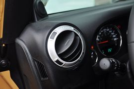 2013款Jeep牧马人两门版撒哈拉3.6L