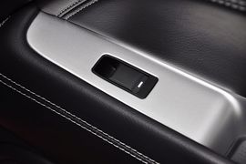 2014款Jeep指南者2.4L