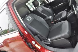 2014款Jeep指南者2.4L
