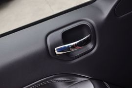 2014款Jeep指南者2.4L