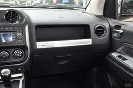 2014款Jeep指南者2.4L