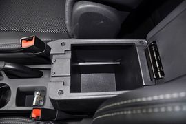 2014款Jeep指南者2.4L