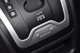 2014款Jeep指南者2.4L