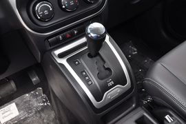 2014款Jeep指南者2.4L