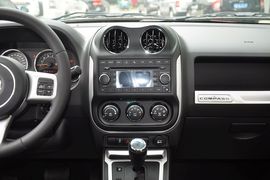 2014款Jeep指南者2.4L