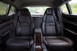 2014款保时捷Panamera海外试驾实拍