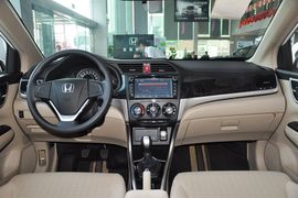 2013款本田凌派1.8L