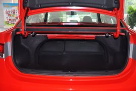 2013款起亚速迈1.6L