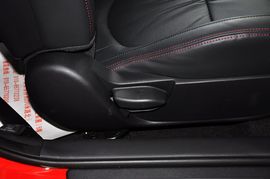 2013款起亚速迈1.6L