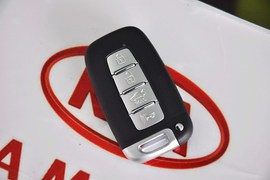 2013款起亚速迈1.6L