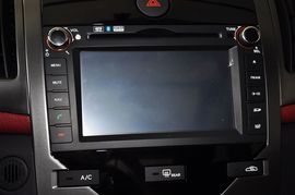 2013款起亚速迈1.6L