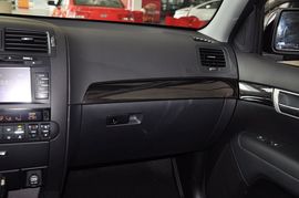 2013款起亚霸锐3.8L豪华版