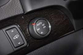 2013款起亚霸锐3.8L豪华版