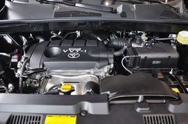 2013款丰田汉兰达2.7L两驱7座紫金版