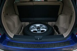 2009款起亚狮跑