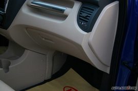 2009款起亚狮跑