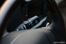 2009款起亚狮跑